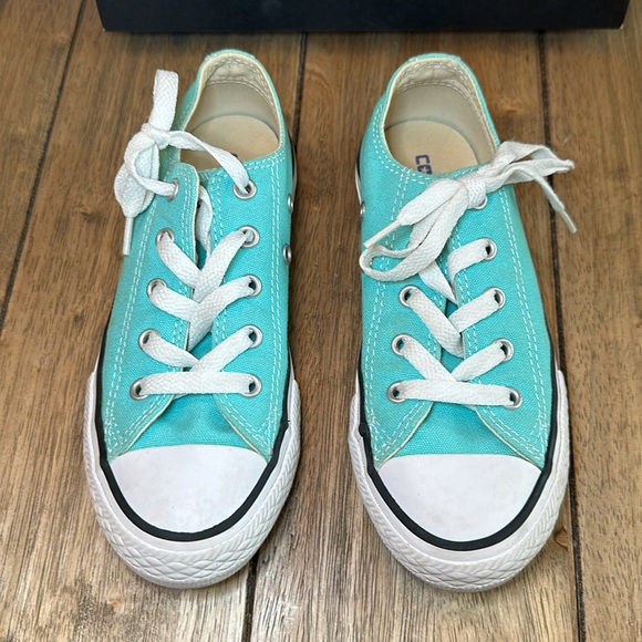 Converse Light Aqua Chuck Taylor All Star Junior's Ox Lace Up Low Top / Sz 13Y - Picture 4 of 11